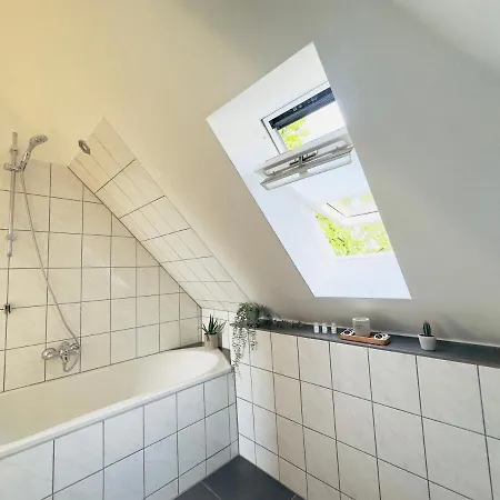 Appartement Moebliert-Nahe Starlight Express In Bochum -Wlan-Netflix-Loggia Oder Terrasse Extérieur photo
