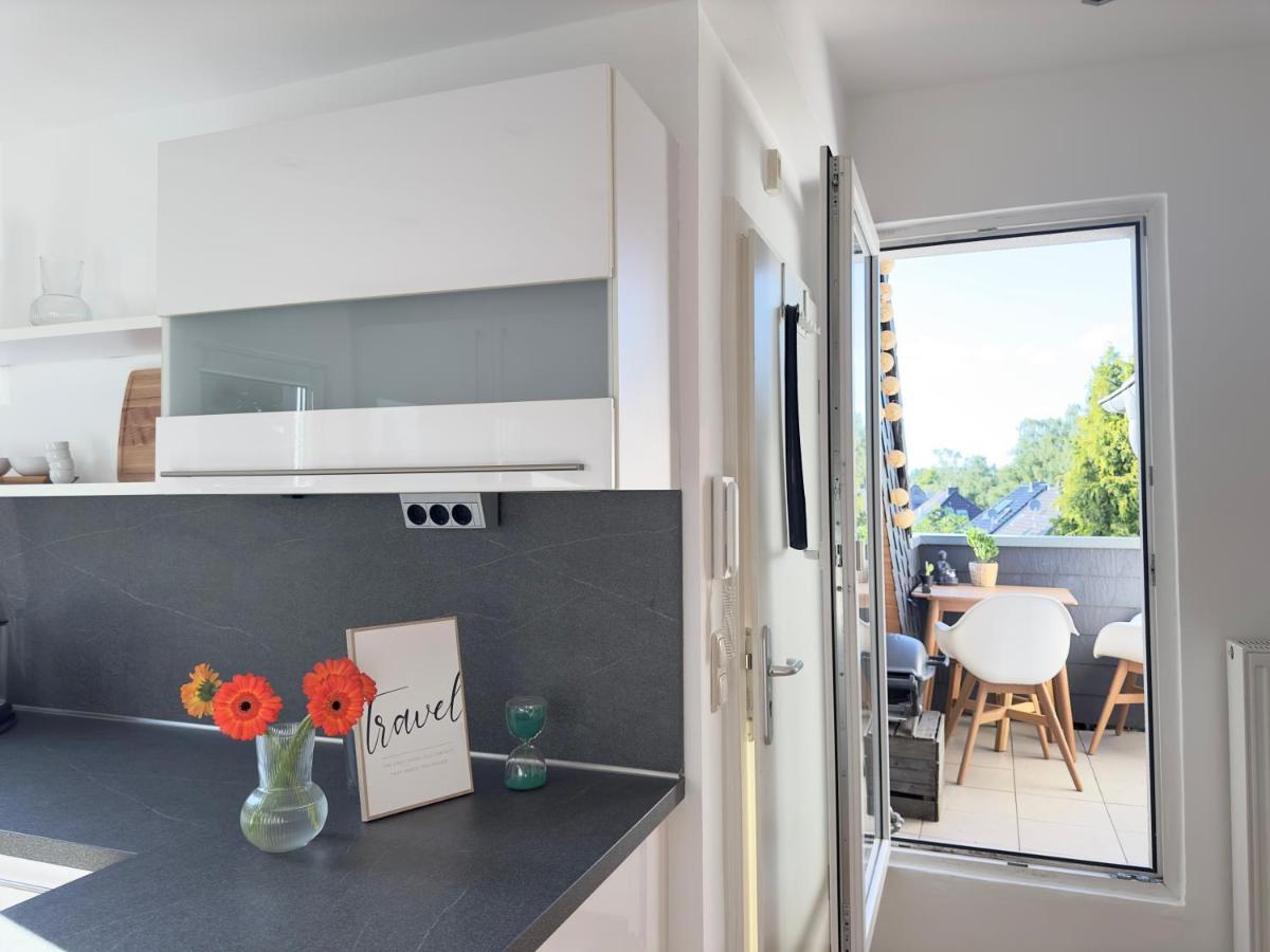 Appartement Moebliert-nahe Starlight Express In -wlan-netflix-loggia Oder Terrasse Bochum